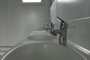 20 Fuss Sanitaercontainer 03