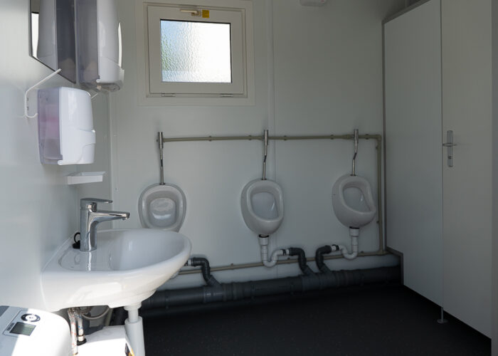 20 Fuss WC Container 02